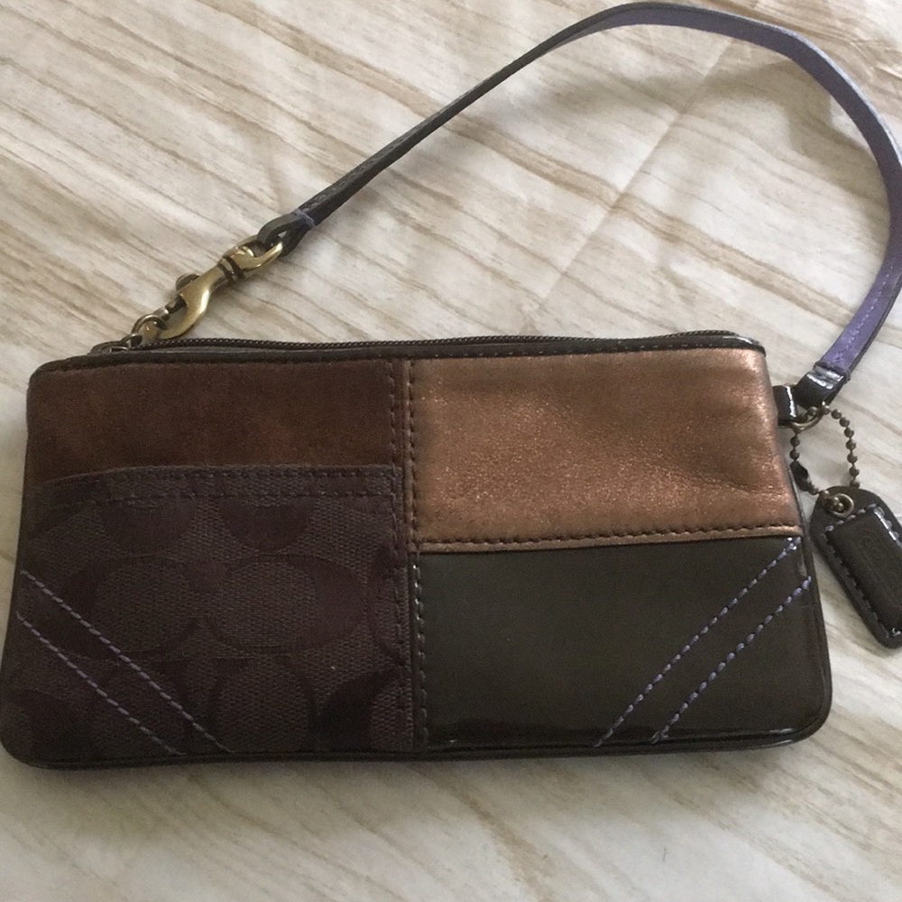 Coach Wristlet Mahogany Patchwork